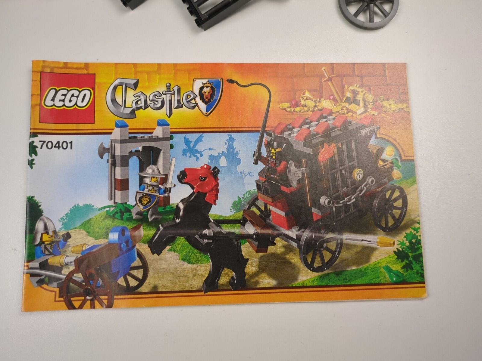 Lego Castle: Gold Getaway Set 70401 - w/ Instructions