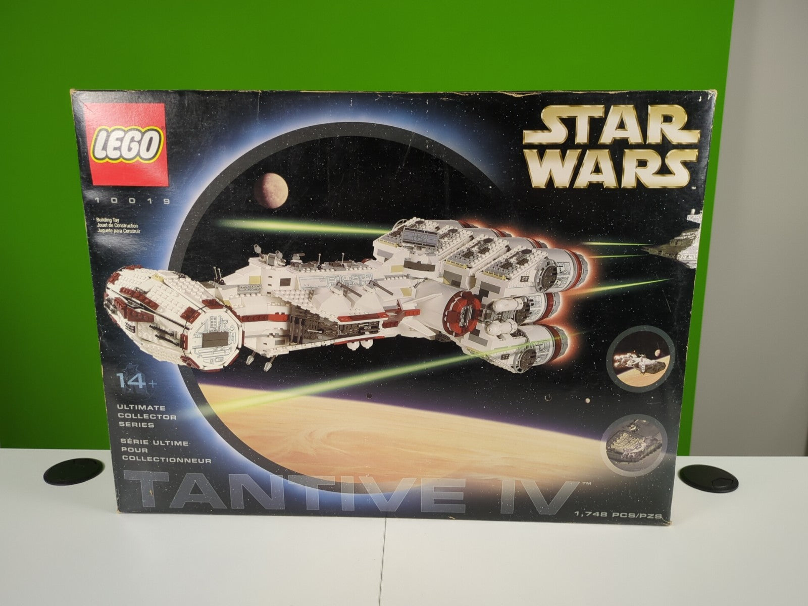 Lego Star Wars: Rebel Blockade Runner - UCS 10019 (Tantive IV) - BRAND NEW!