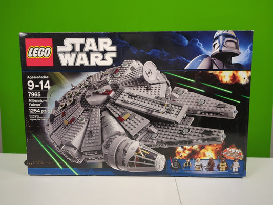 Lego Star Wars: Millennium Falcon Set 7965 - BRAND NEW!
