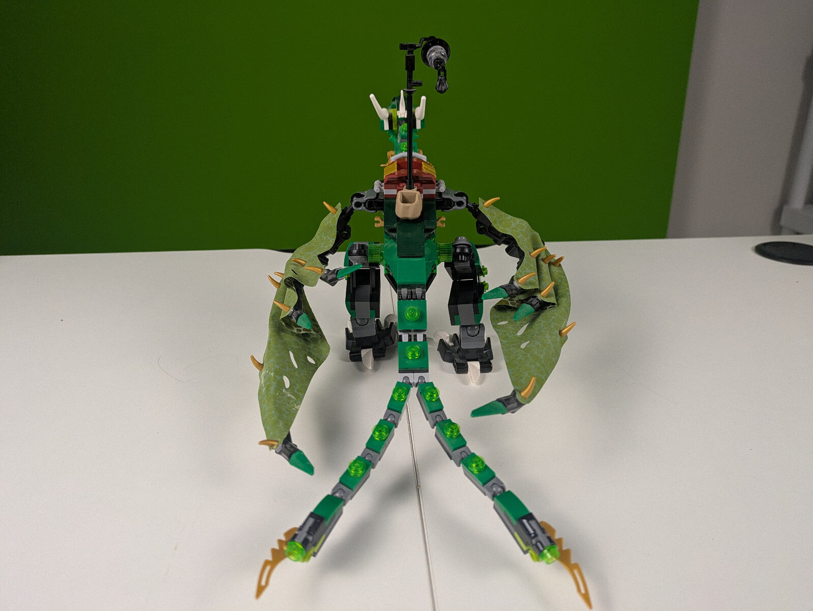 Lego NINJAGO: Skybound: The Green NRG Dragon Set 70593