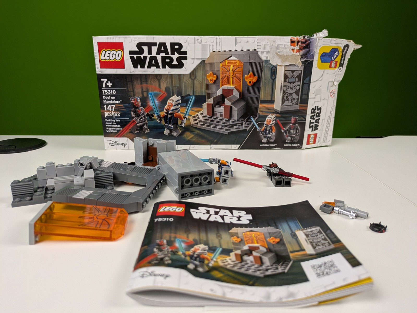 Lego Star Wars: The Clone Wars: Duel on Mandalore Set 75310 - Complete Set