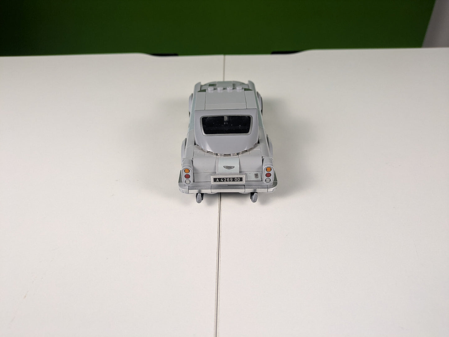 Lego SPEED CHAMPIONS: 007 Aston Martin DB5 Set 76911