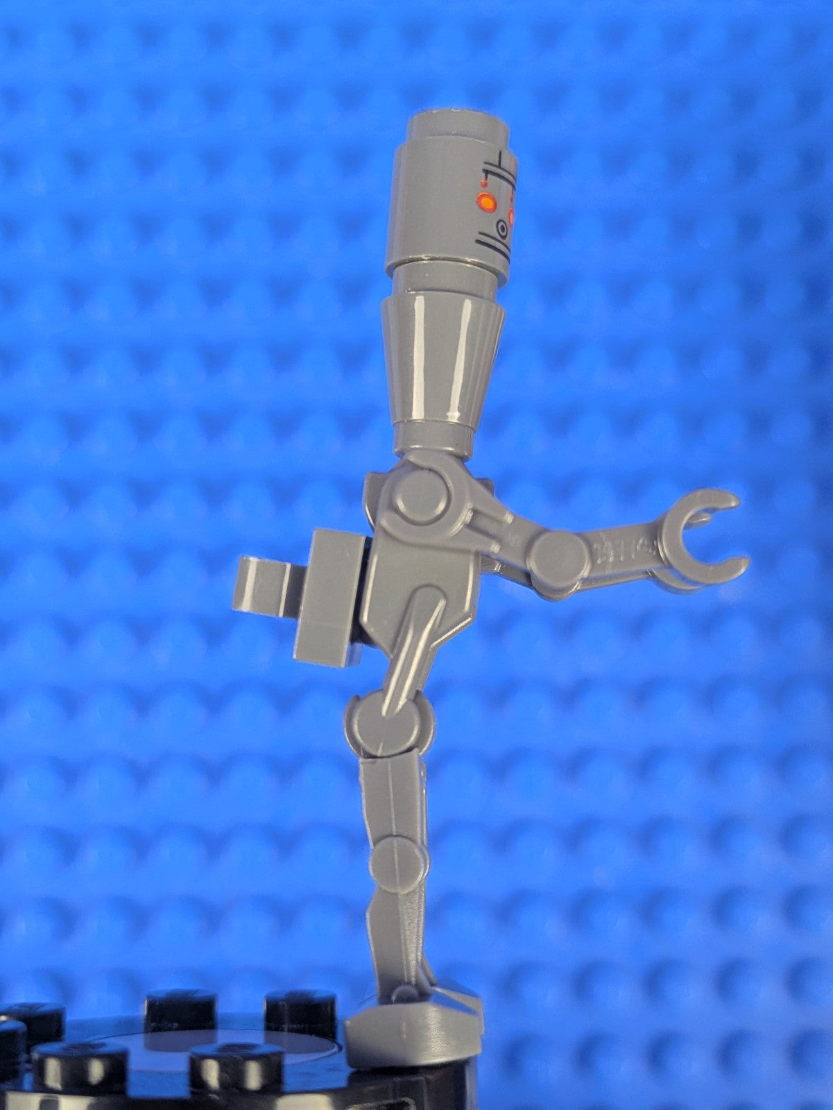 Lego Star Wars: IG-88 with Round 1 x 1 Plate sw0831a Sets 75222, 75167, 911947