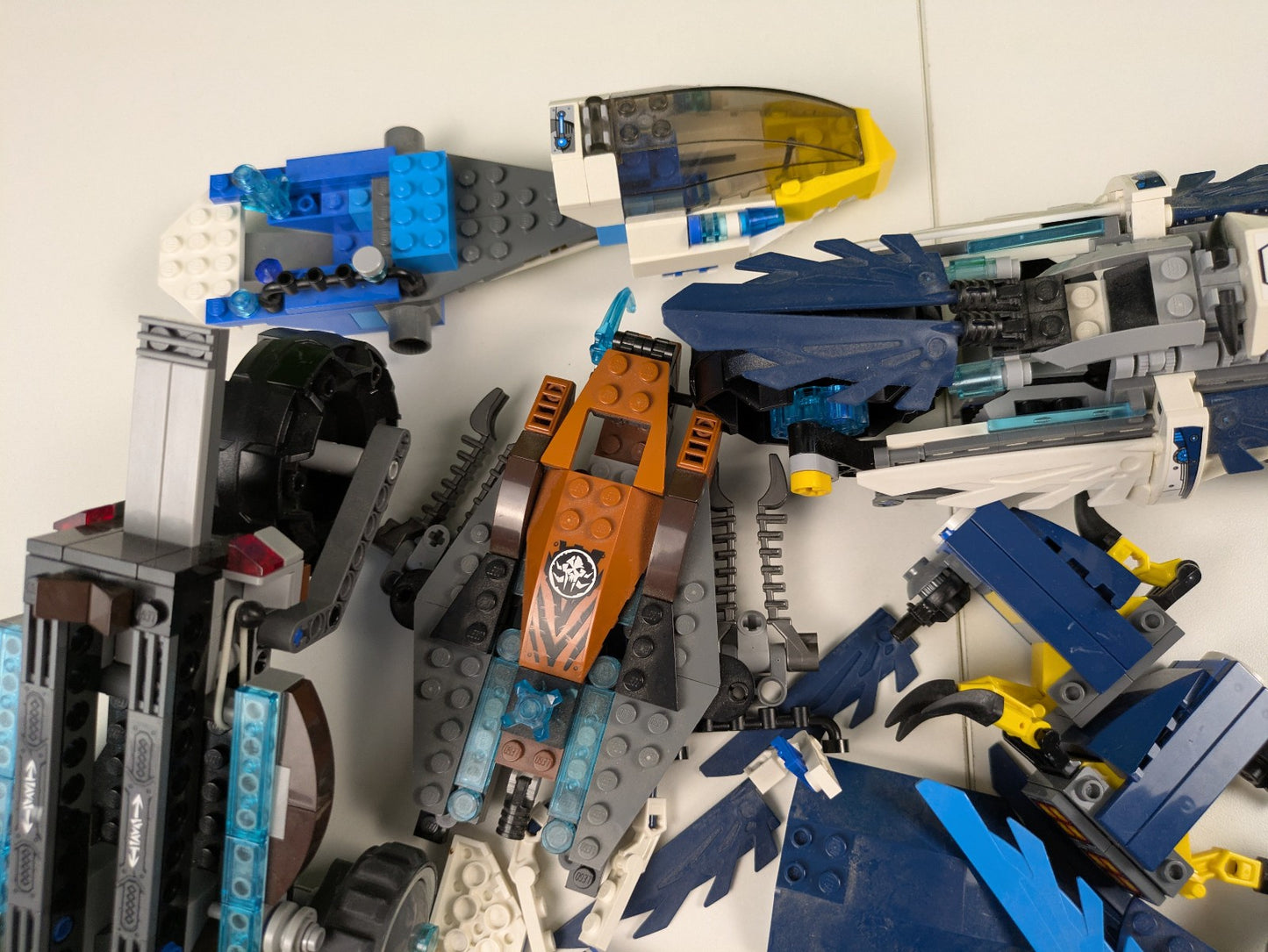 Lego LEGENDS OF CHIMA: Bike, Eagle, Fire Temple Triple Set 70146, 70003, & 70007