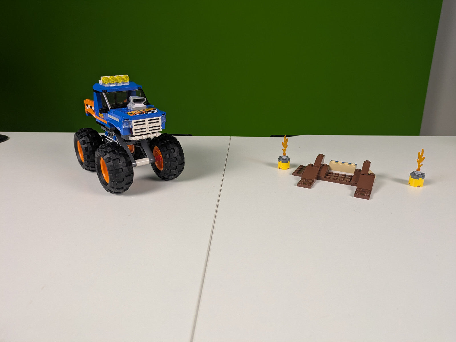 Lego Town: City: Race: Monster Truck Set 60180