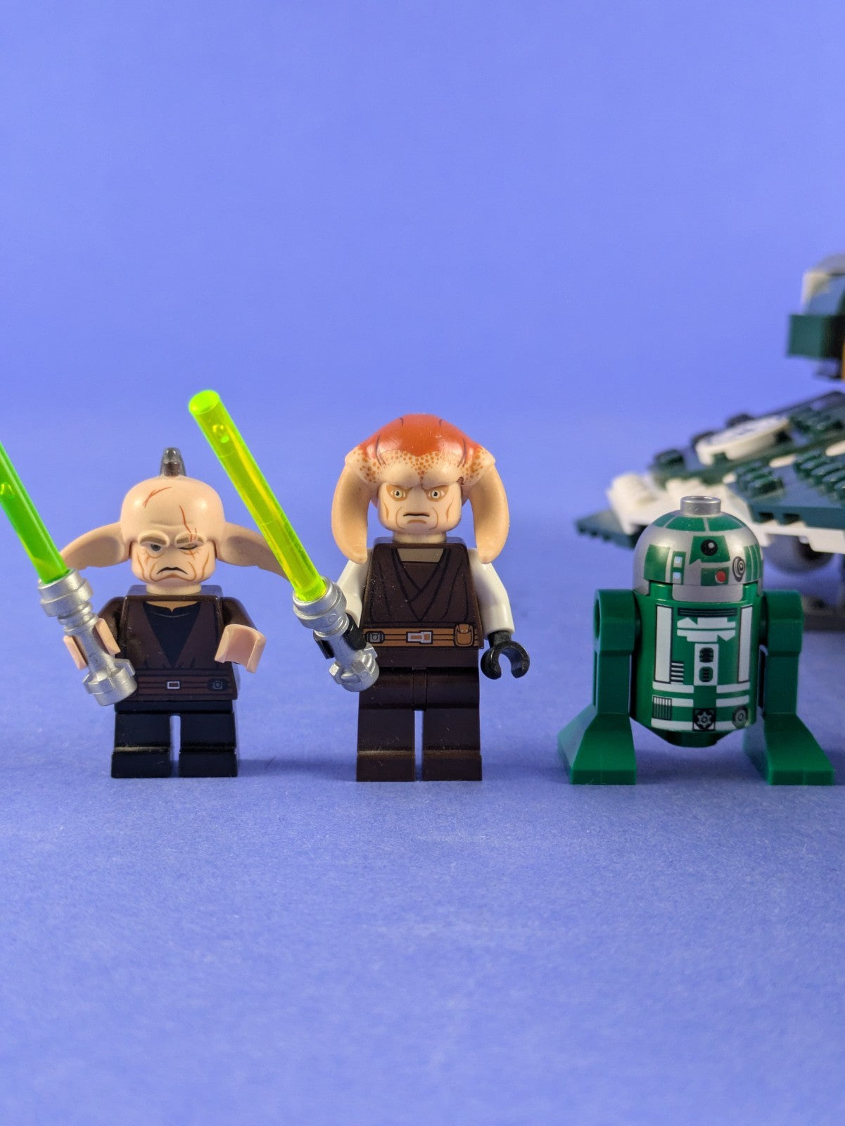 LEGO Star Wars Saesee Tiin's Jedi Starfighter 9498 Complete Set Pre-Owned