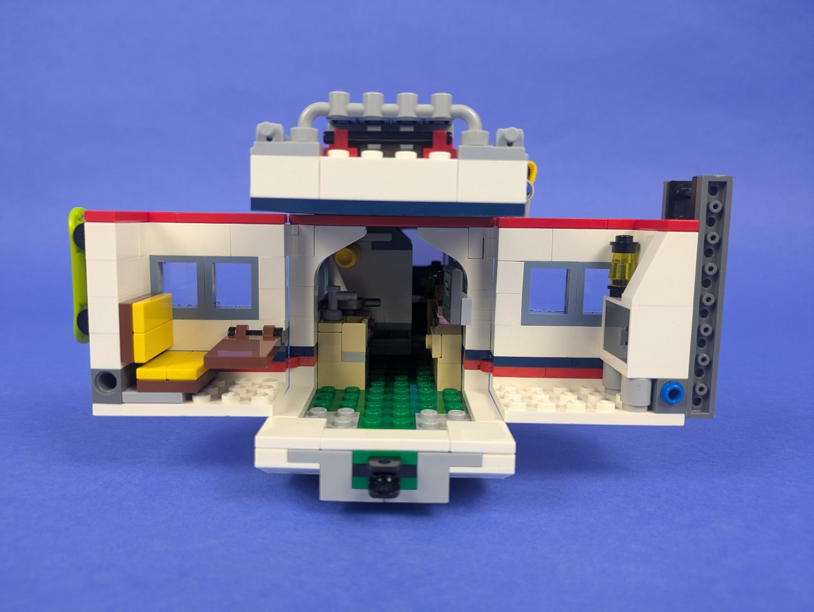 Lego Creator: Model: Recreation: Vacation Getaways Set 31052 - w/ Instructions