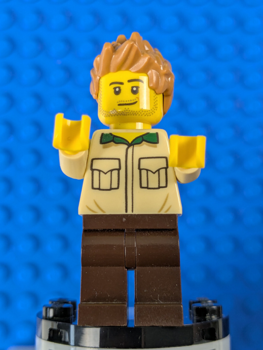 Lego LEGO Ideas (CUUSOO): Dad - Shirt with Dark Green Collar idea052 Set 21318