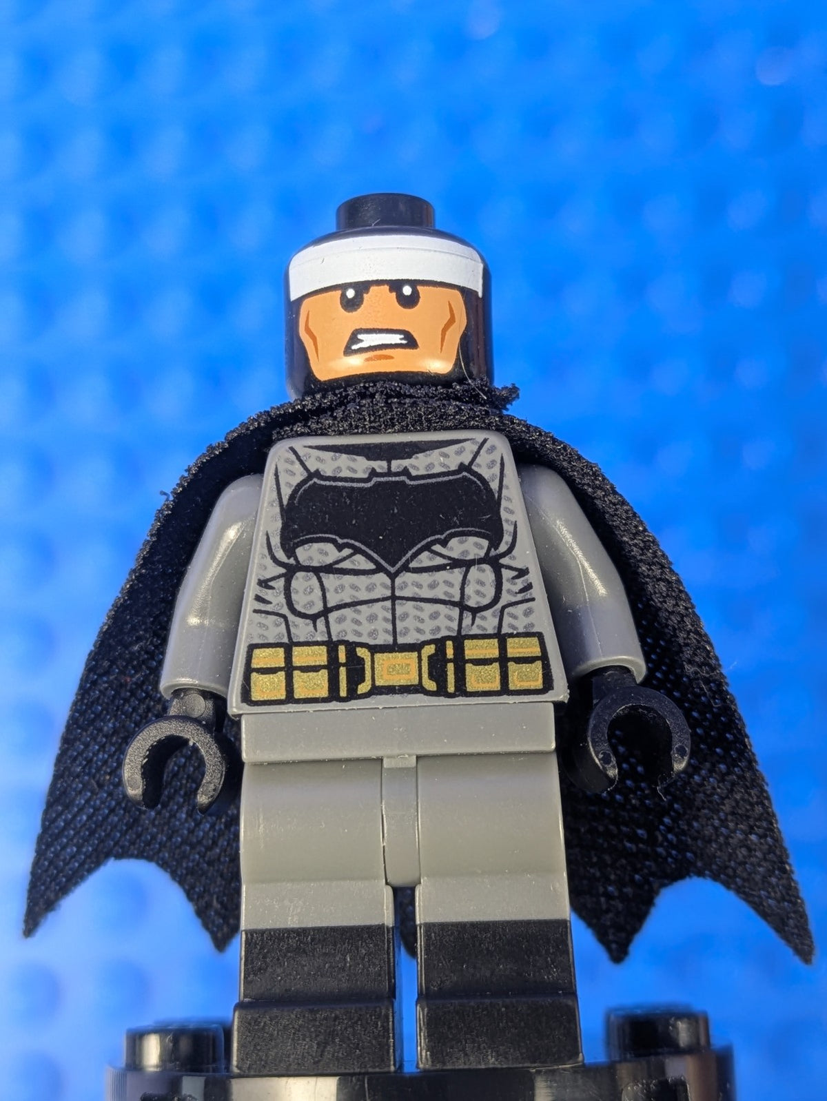 Lego Super Heroes: Batman - Dark Bluish Gray Suit sh0218 Set 76046