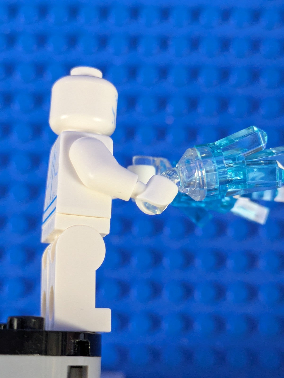 Lego Super Heroes: X-Men: Iceman - Medium Blue Eyes and Mouth sh0995 Set 76294