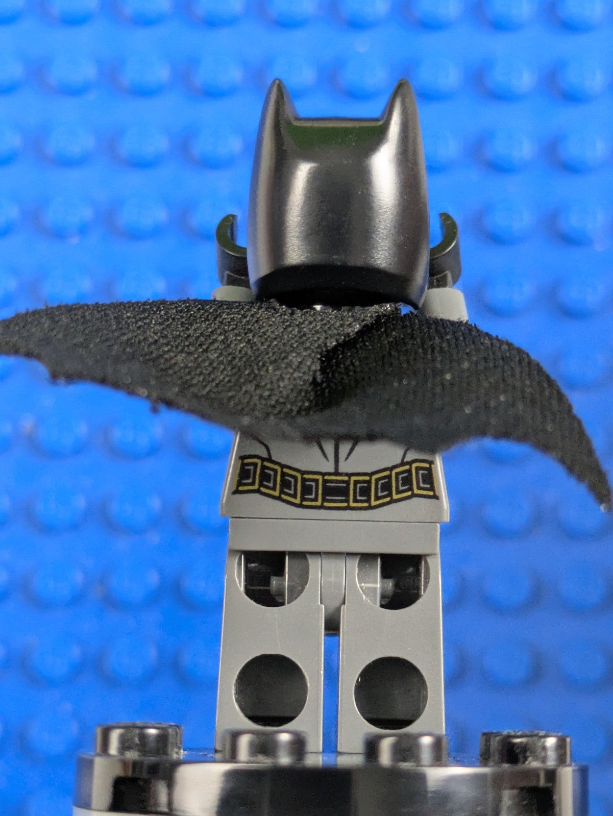 Lego Super Heroes: Batman - Dark Bluish Gray Suit sh0589 Set 76122