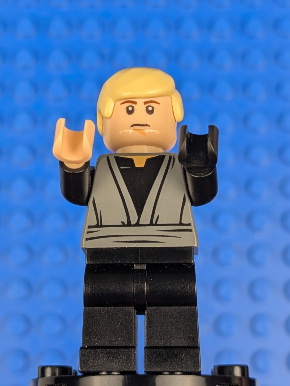 Lego Star Wars: Luke Skywalker (Dark Bluish Gray Jedi Robe) sw0395 Set 9496