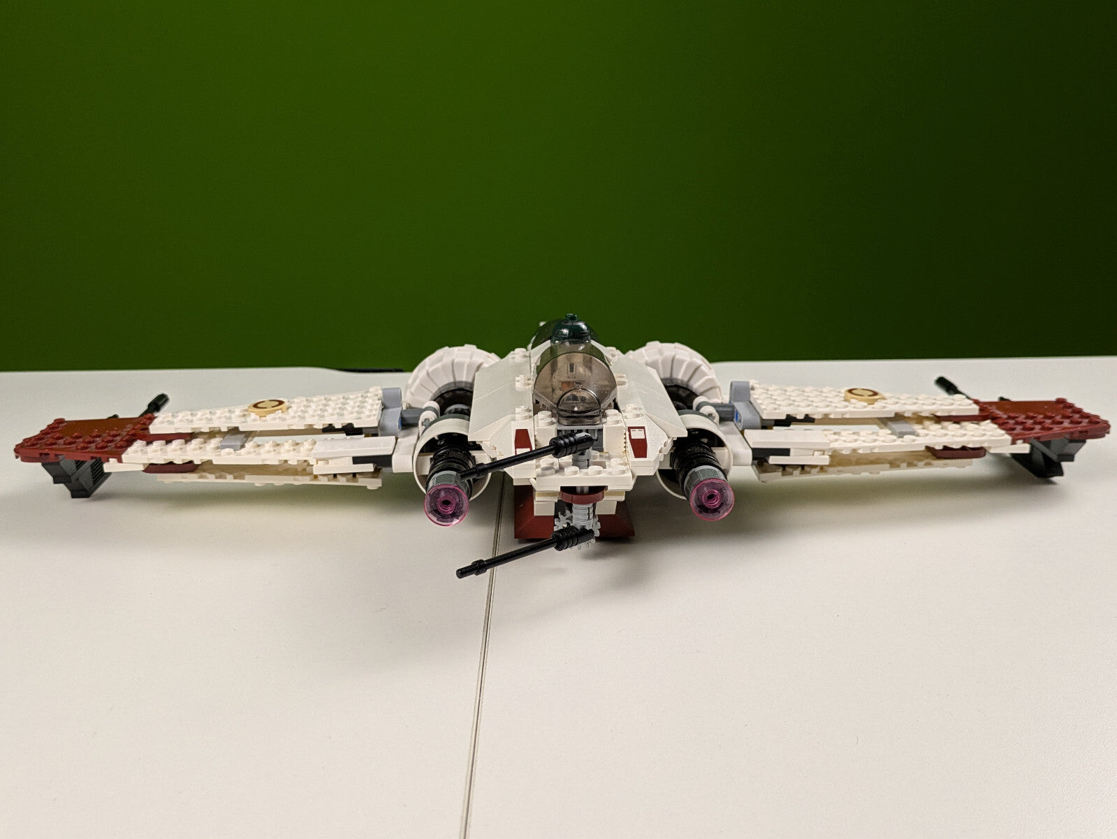 Lego Star Wars: ARC-170 Starfighter Set 8088 - Incomplete Minifigures