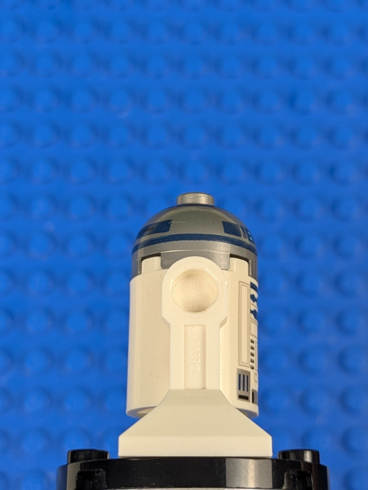Lego Star Wars: R2-D2 - Astromech Droid Lavender Dots sw0527a Set 75059