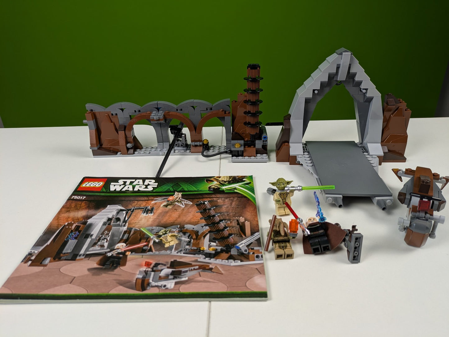 Lego Star Wars: Episode 2: Duel on Geonosis Set 75017 - Incomplete Set