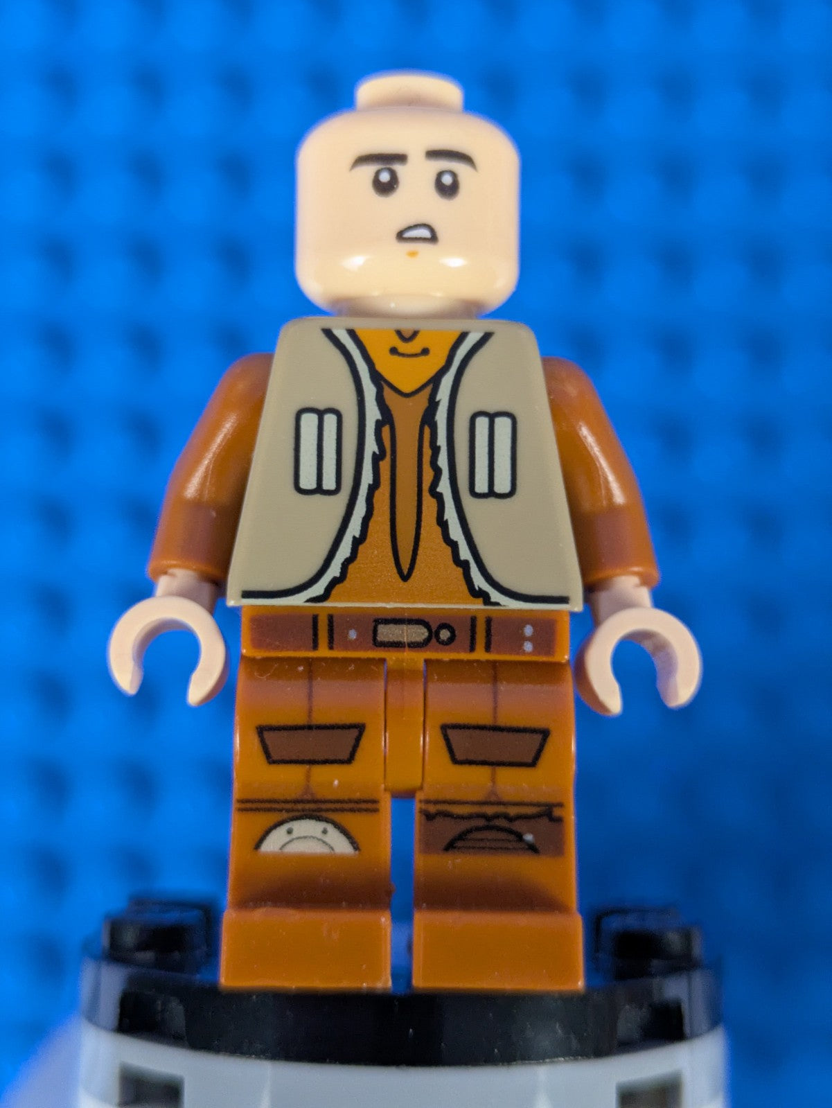 Lego Star Wars: Ezra Bridger - Dark Tan Vest, Helmet sw0574a Set 75048