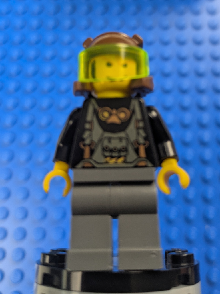 Lego Rock Raiders: Axel - Trans-Neon Green Visor rck001 Sets 4940, 4970