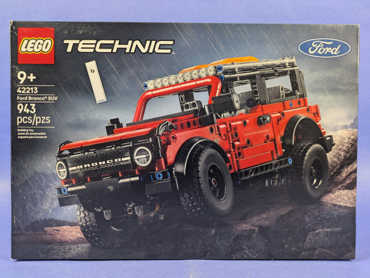 LEGO Technic Ford Bronco SUV 42213