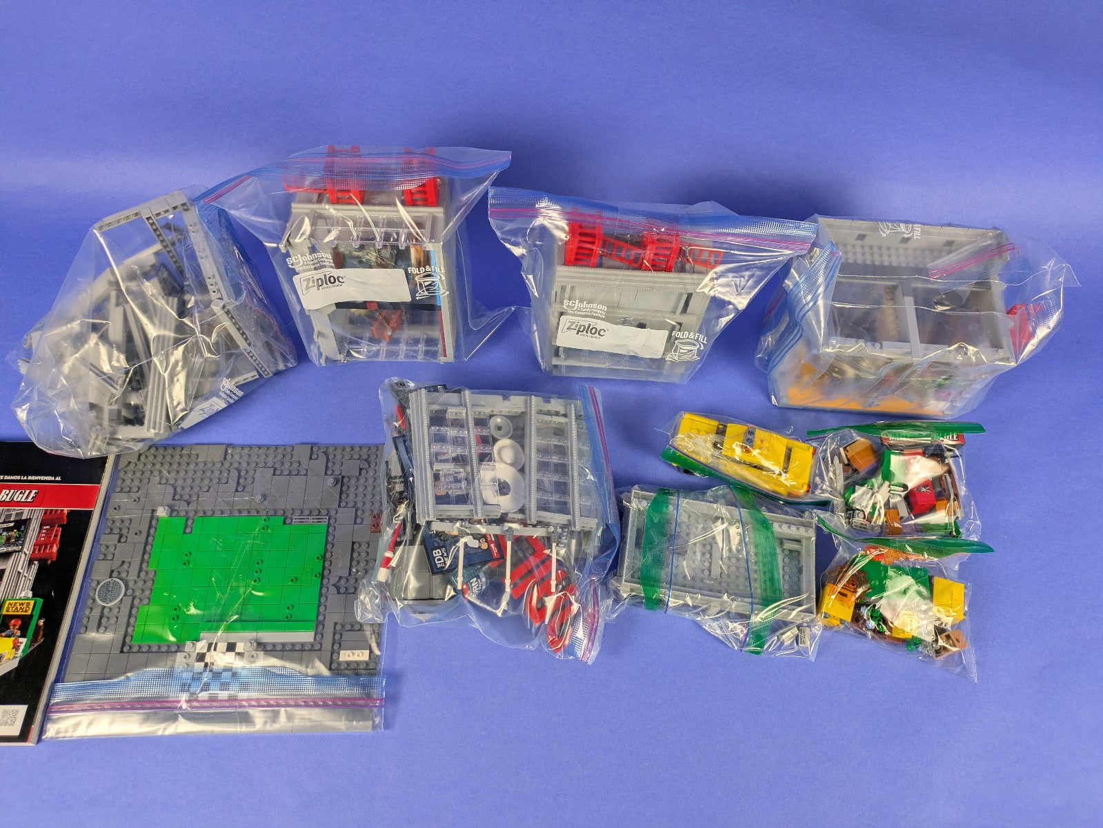Lego Super Heroes: Spider-Man: Daily Bugle Set 76178 Incomplete Set