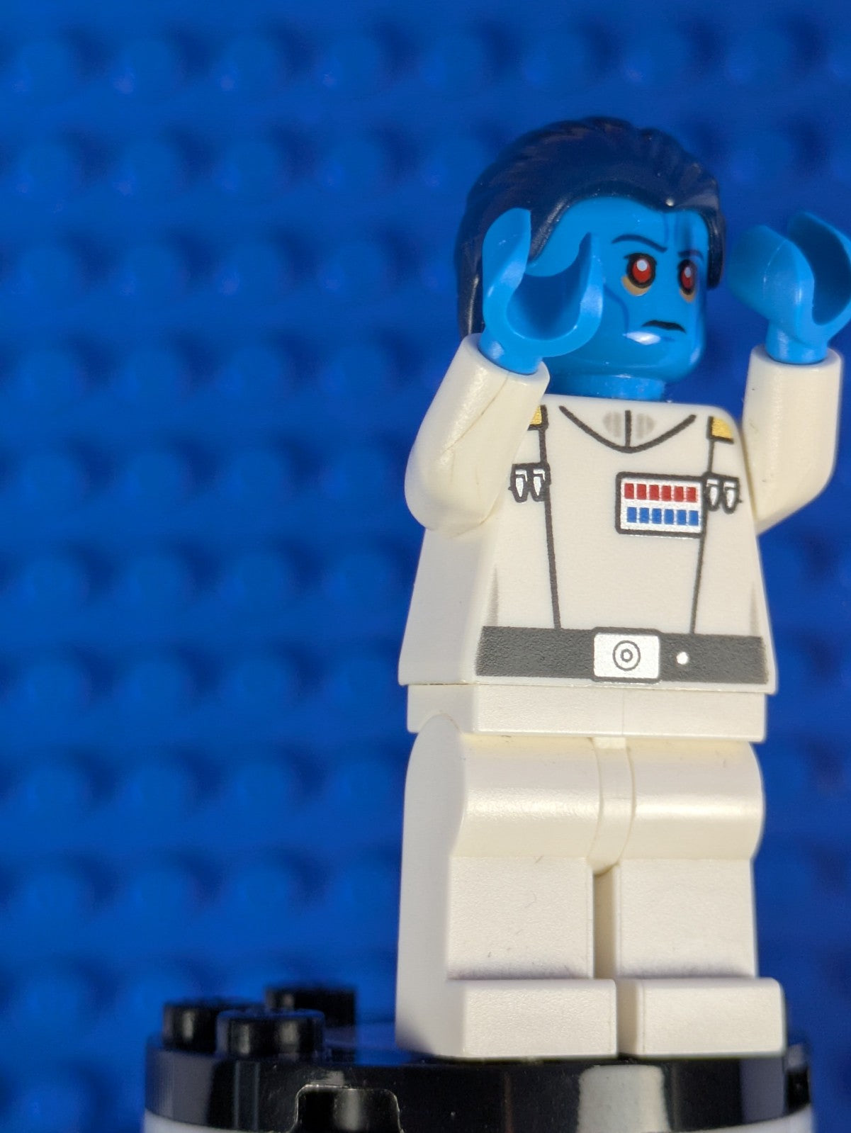 Lego Star Wars: Grand Admiral Thrawn - Dark Azure Skin sw0811 Set 75170