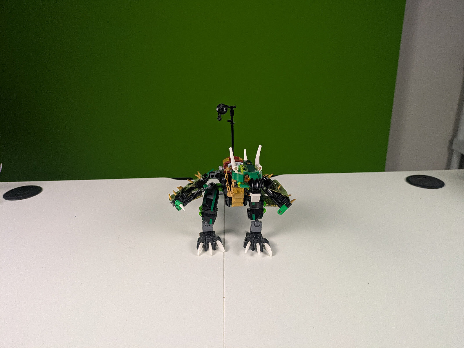 Lego NINJAGO: Skybound: The Green NRG Dragon Set 70593