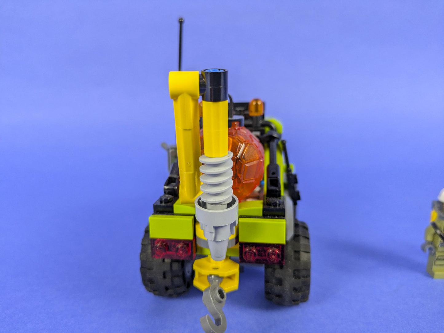 Lego Town: City: Volcano Explorers: Volcano Exploration Truck 60121
