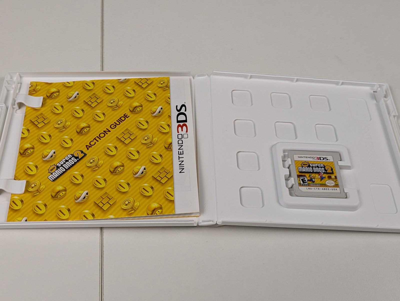 New Super Mario Bros. 2 (Nintendo 3DS, 2012) CIB