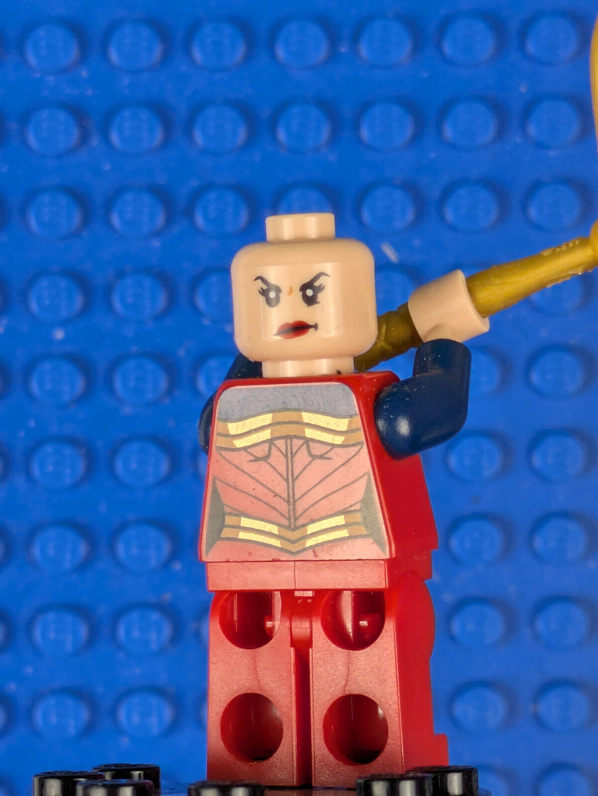 Lego DC Super Heroes: Exclusive Wonder Woman Minifigure sh0392 Set b18sh04