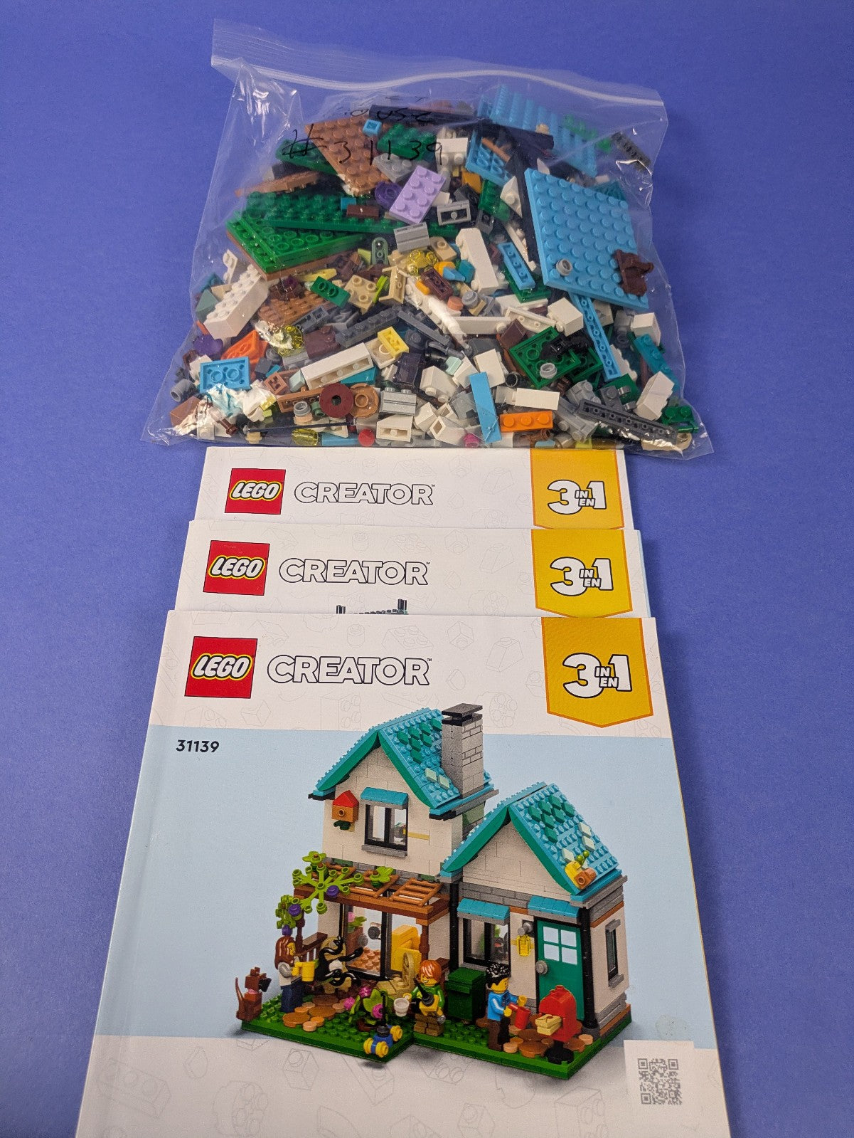 LEGO Creator Cozy House 31139 Incomplete Set Pre-Owned