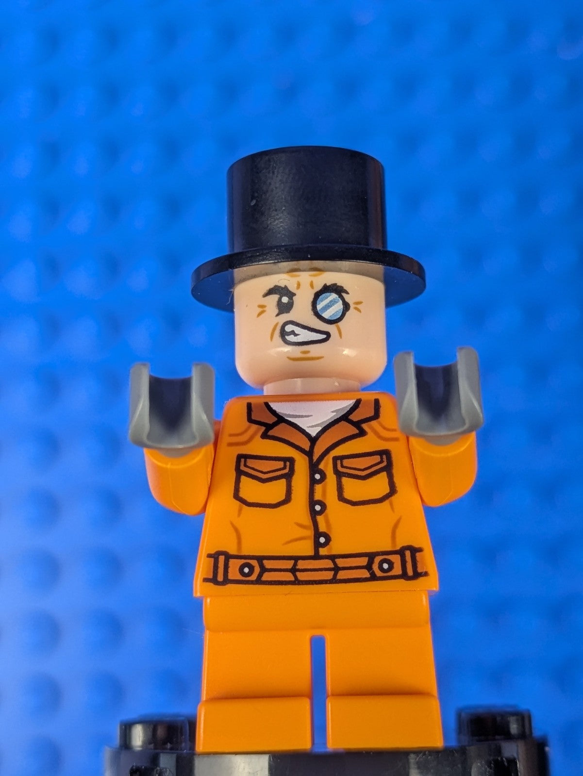 Lego Super Heroes: Batman II: The Penguin - Prison Jumpsuit sh1090 Set 76300