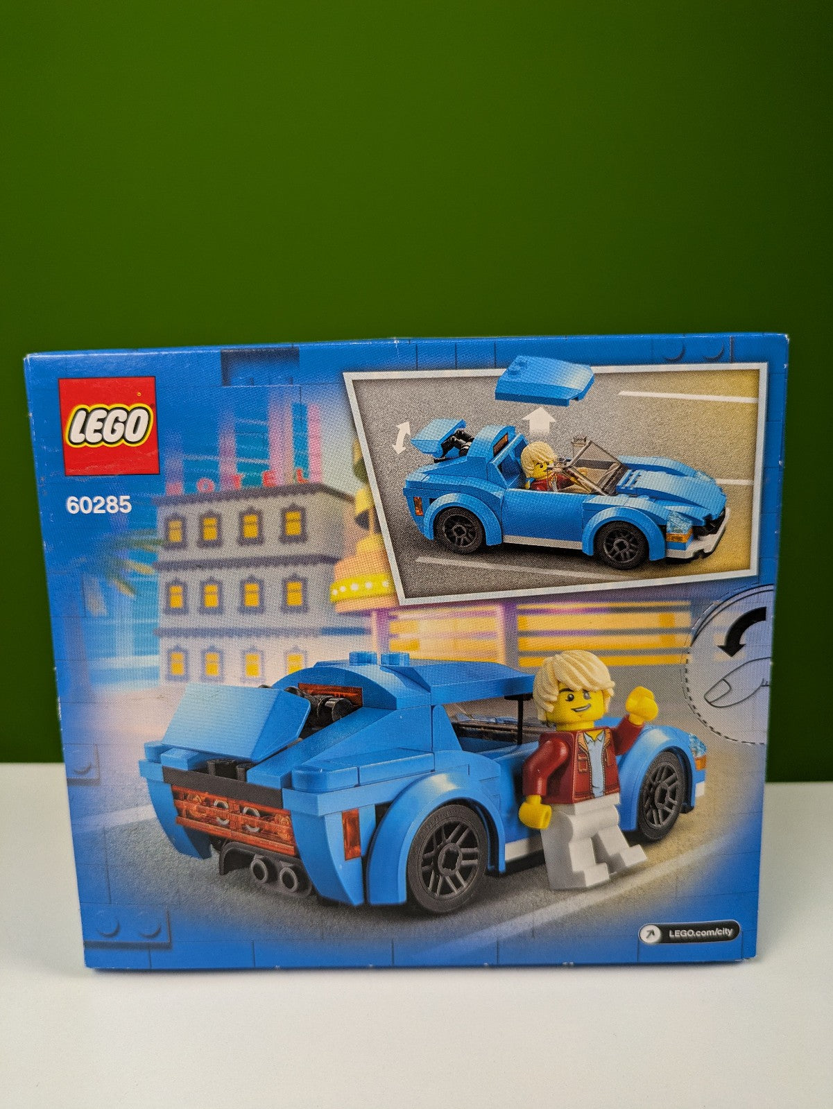 Lego Town: City: Traffic: Sports Car Set 60285 BRAND NEW