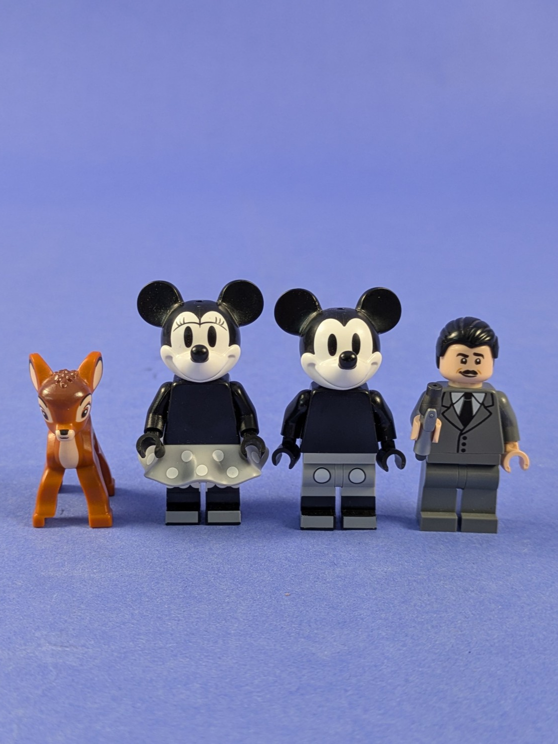 LEGO Disney Walt Disney Tribute Camera 43230 Complete Set Pre-Owned
