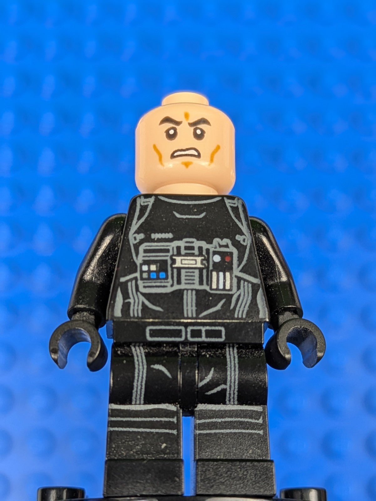 Lego Star Wars: First Order TIE Fighter Pilot, Two White Lines sw0672 Set 75101