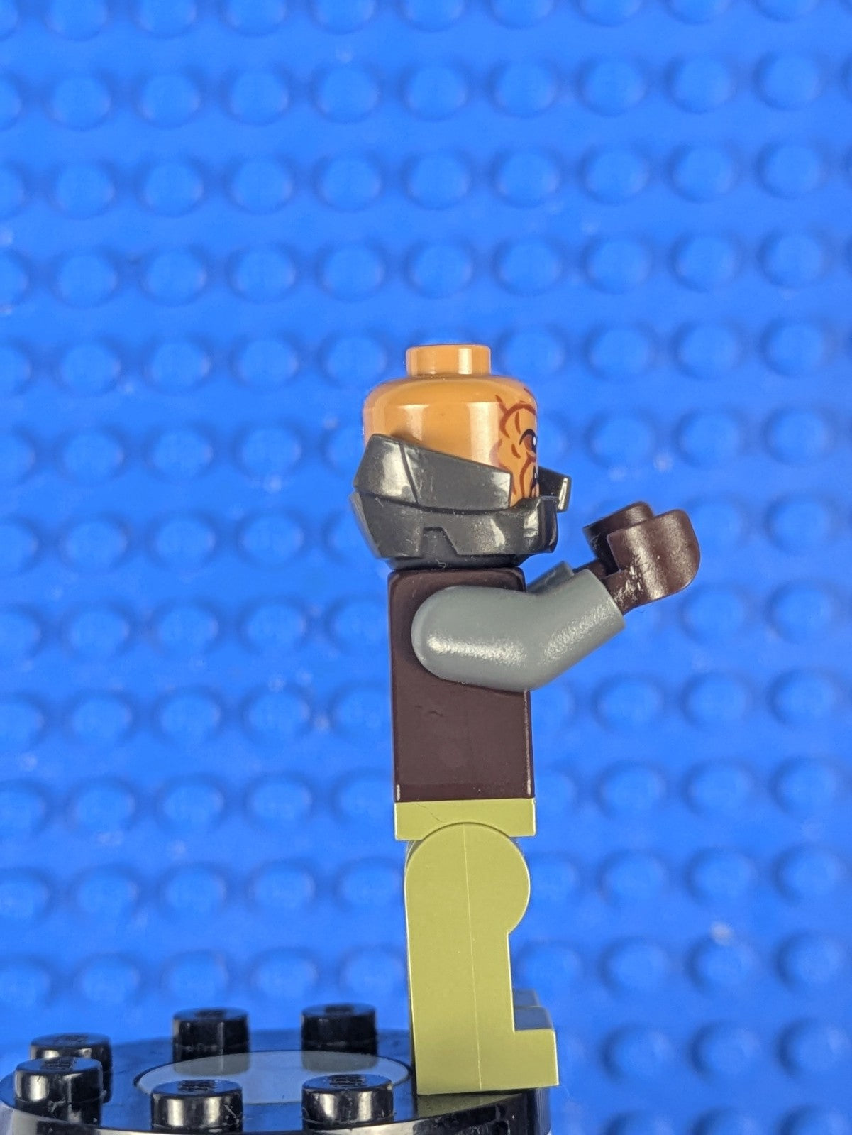 Lego Star Wars: Klatooinian Raider with Armor Neck sw1059 Set 75254