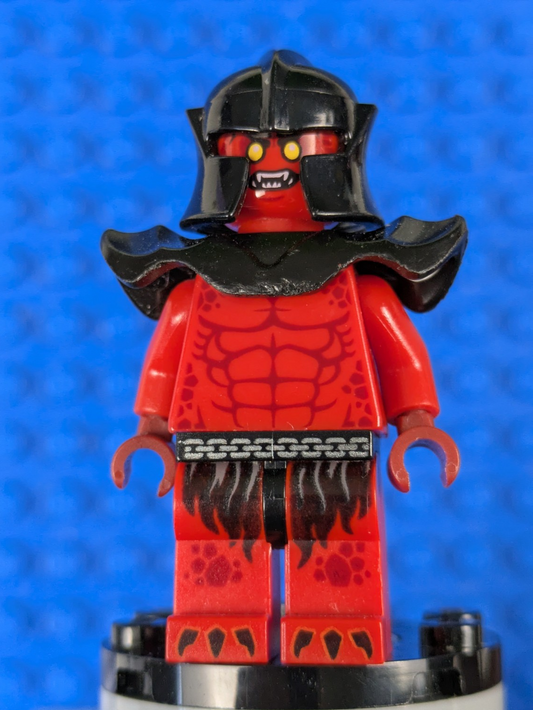 Lego NEXO KNIGHTS: Crust Smasher - Bare Chest nex012 Set 70324
