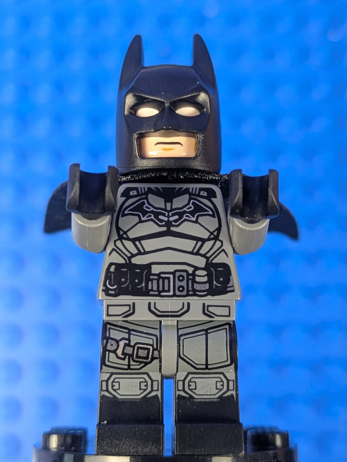 Lego Super Heroes: Batman - Dark Bluish Gray Suit sh0786 Set 76183
