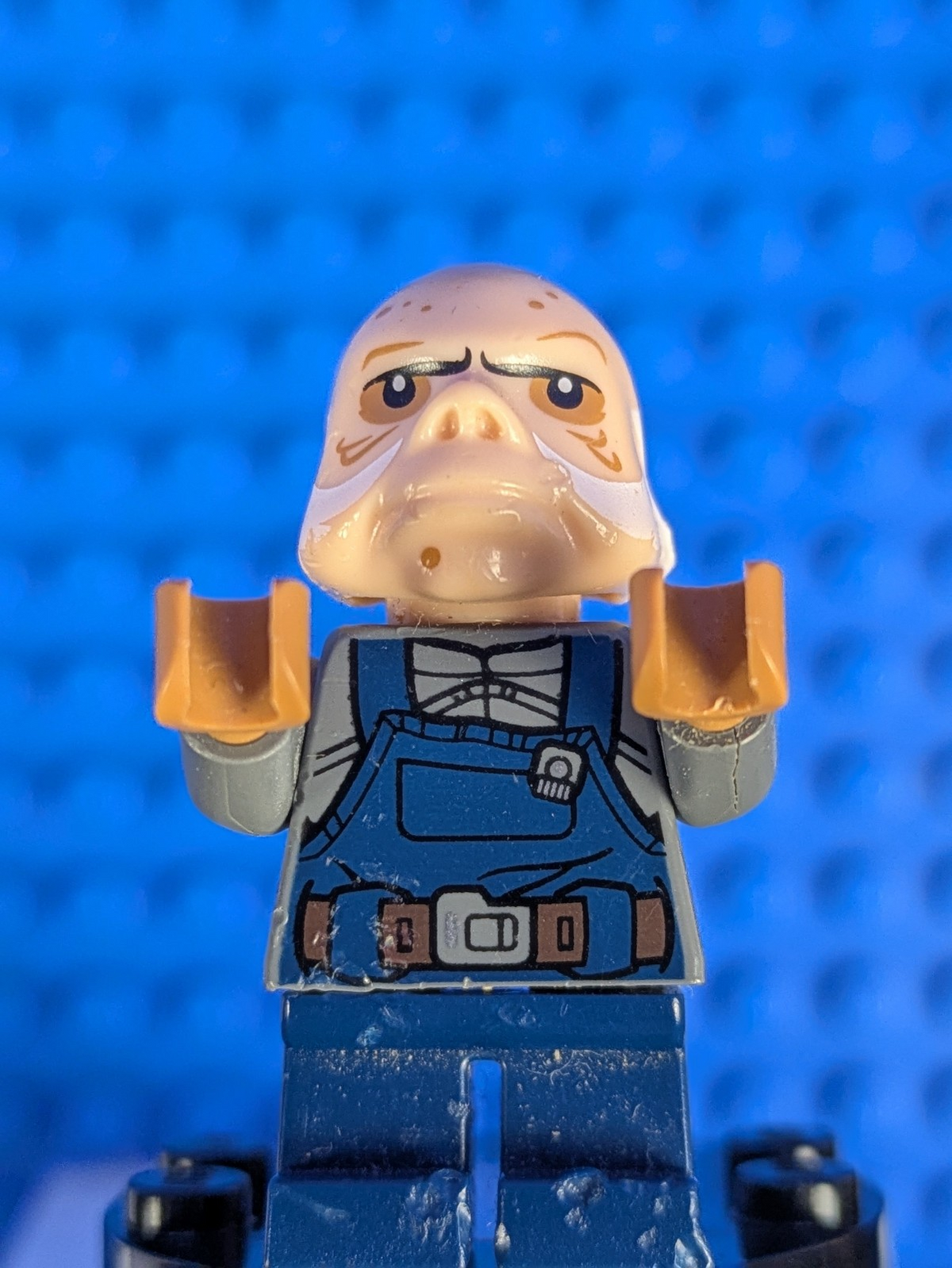 Lego Star Wars: Ugnaught - Dark Blue Overalls and Short Legs sw0710 Set 75137