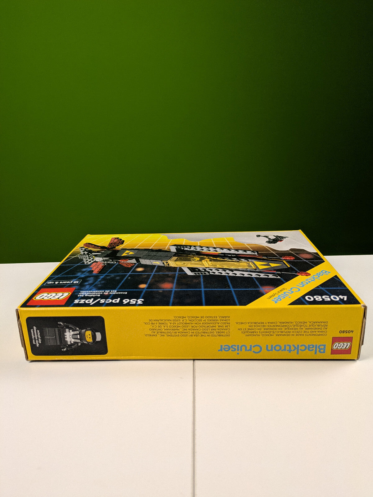 Lego Space: Blacktron I: Blacktron Cruiser Set 40580 - Brand New!