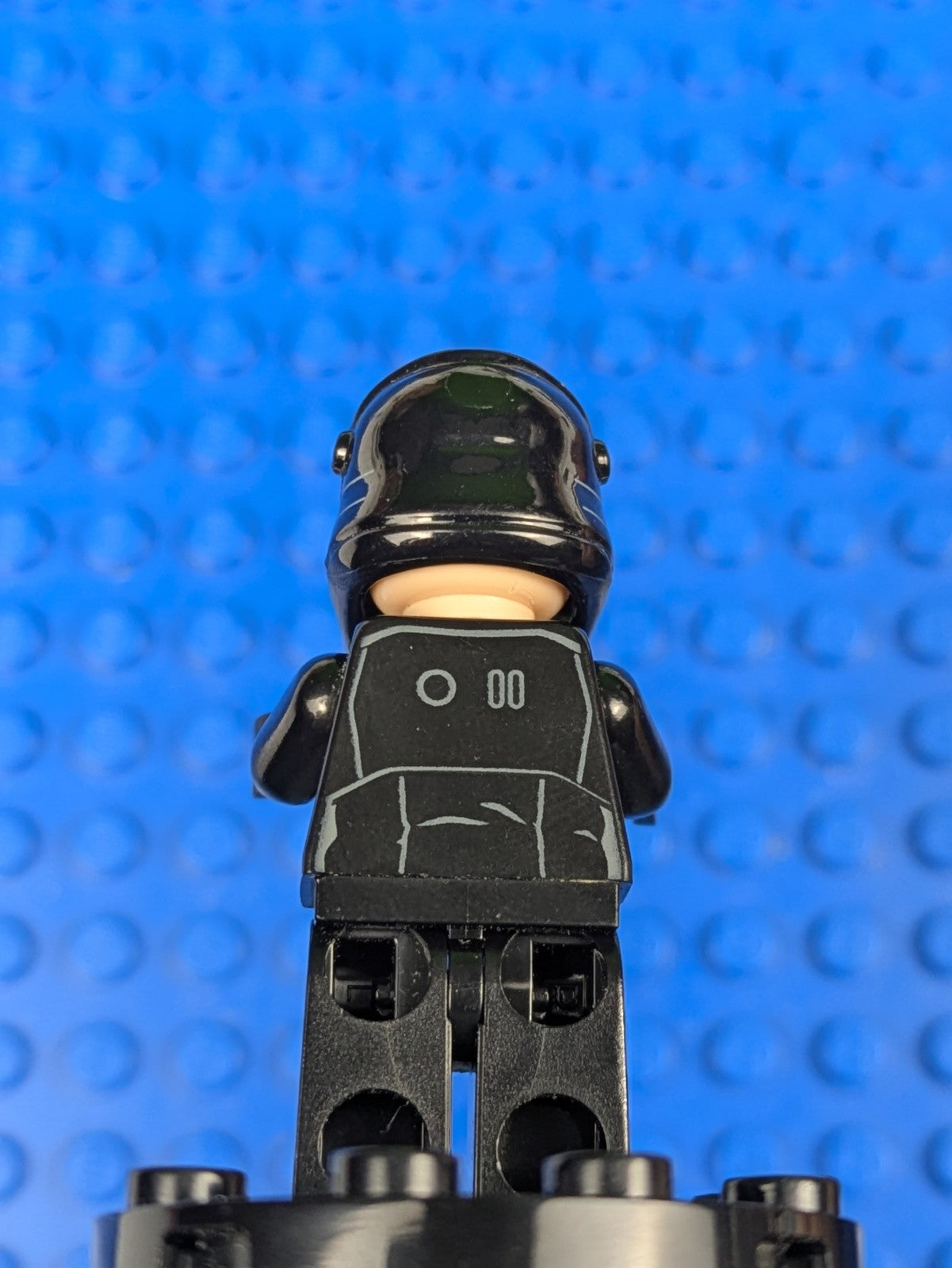 Lego Star Wars: First Order TIE Fighter Pilot, Two White Lines sw0672 Set 75101