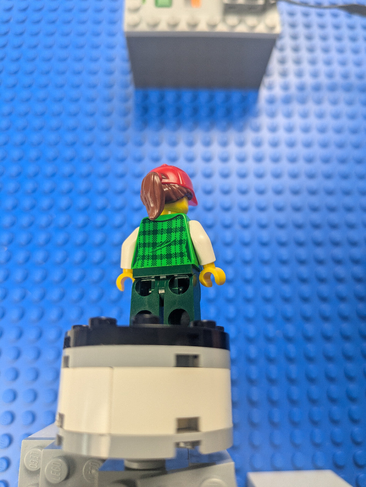 Lego Town: City: Traffic: Truck Driver - Female cty0838 Set 60183