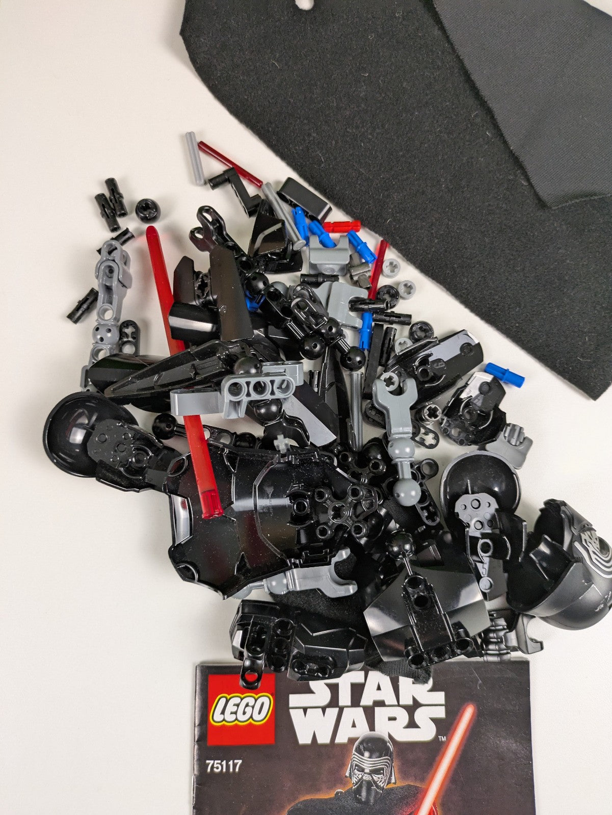 Lego Star Wars: Buildable Figures: Kylo Ren Set 75117 - w/ Instructions