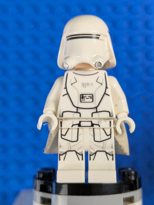 Lego Star Wars: First Order Snowtrooper with Kama sw0657 Set 75100