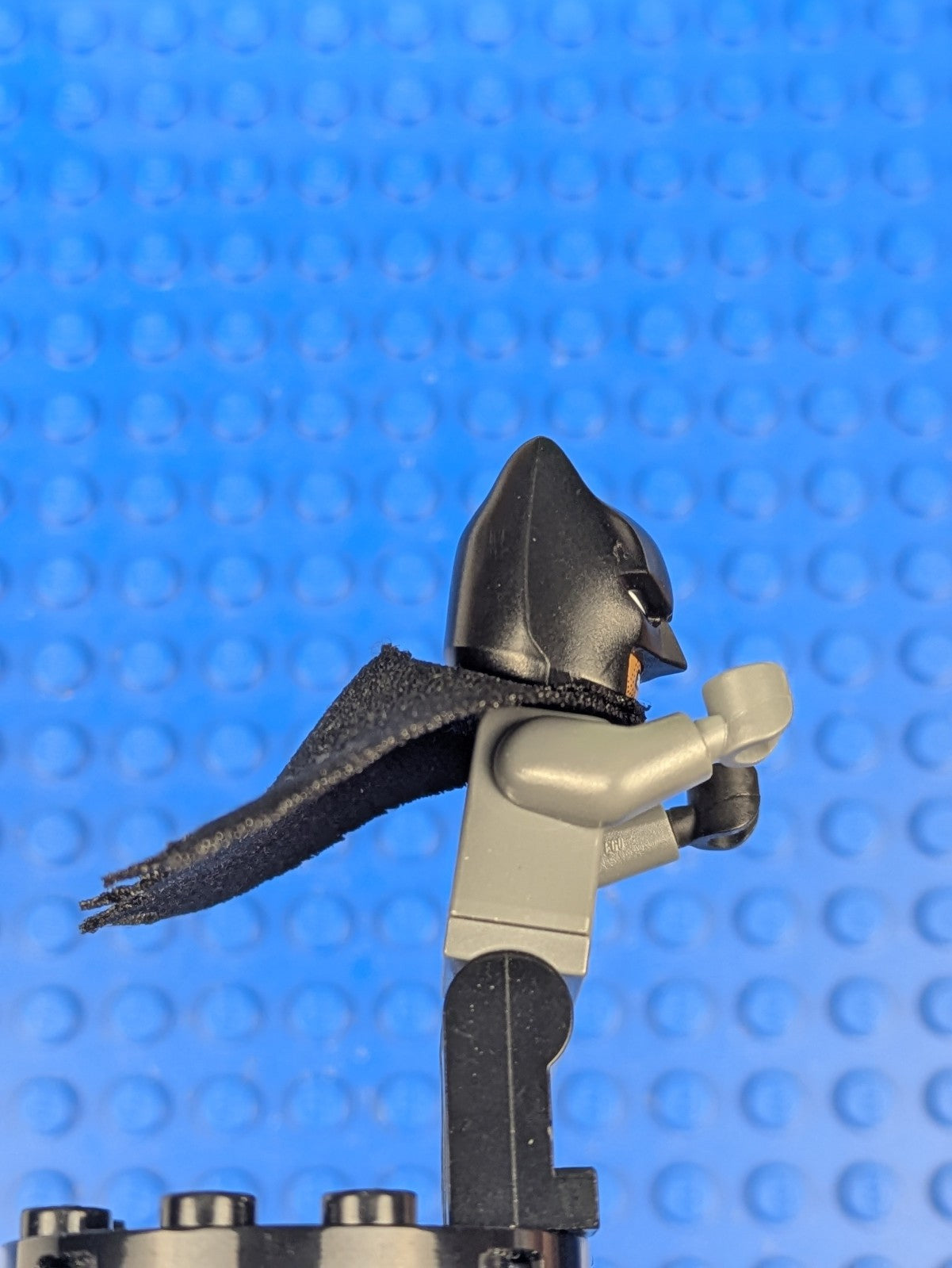 Lego Super Heroes: Batman - Dark Bluish Gray Suit sh0437 Set 76086