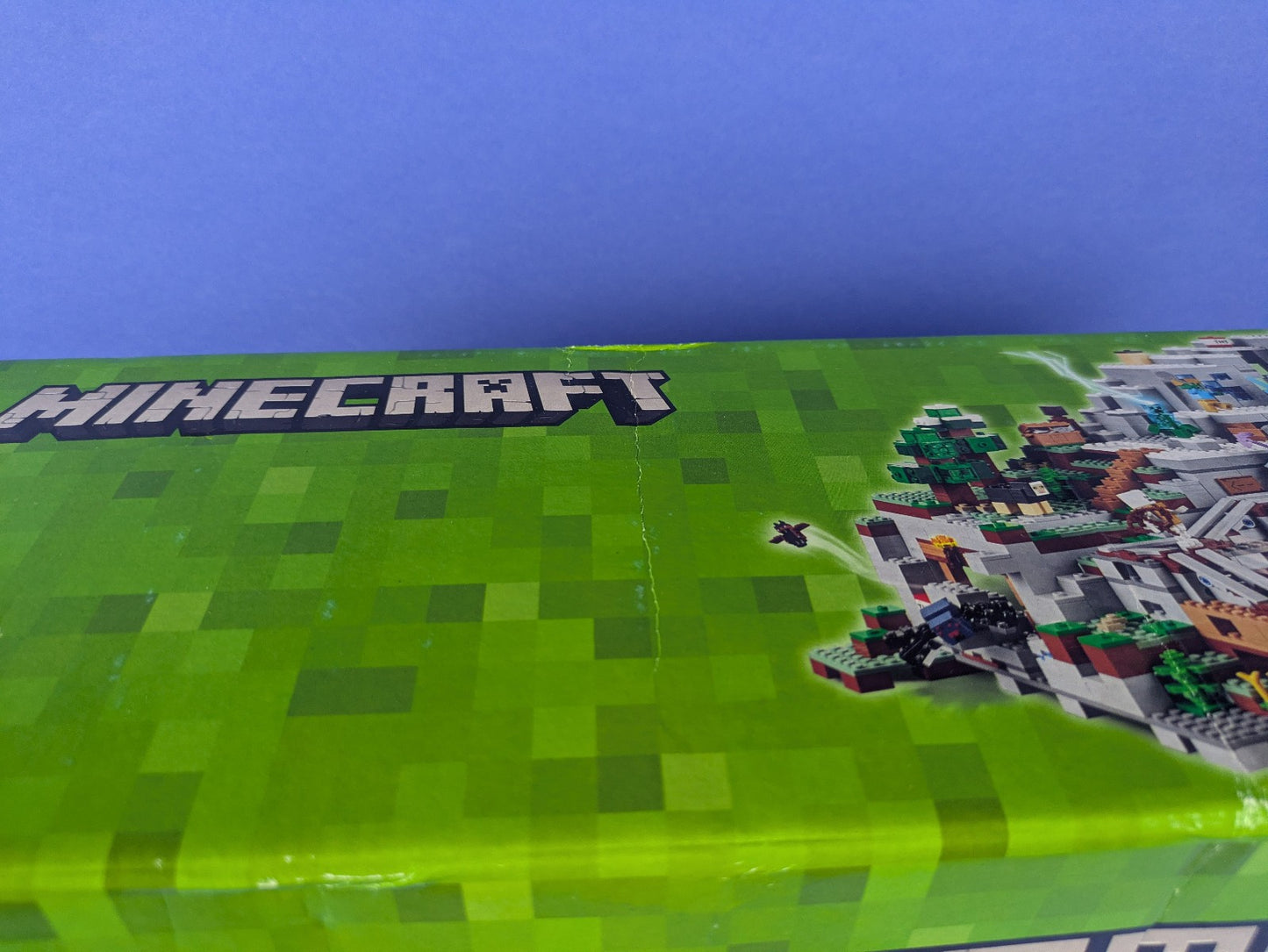 LEGO Minecraft The Mountain Cave 21137