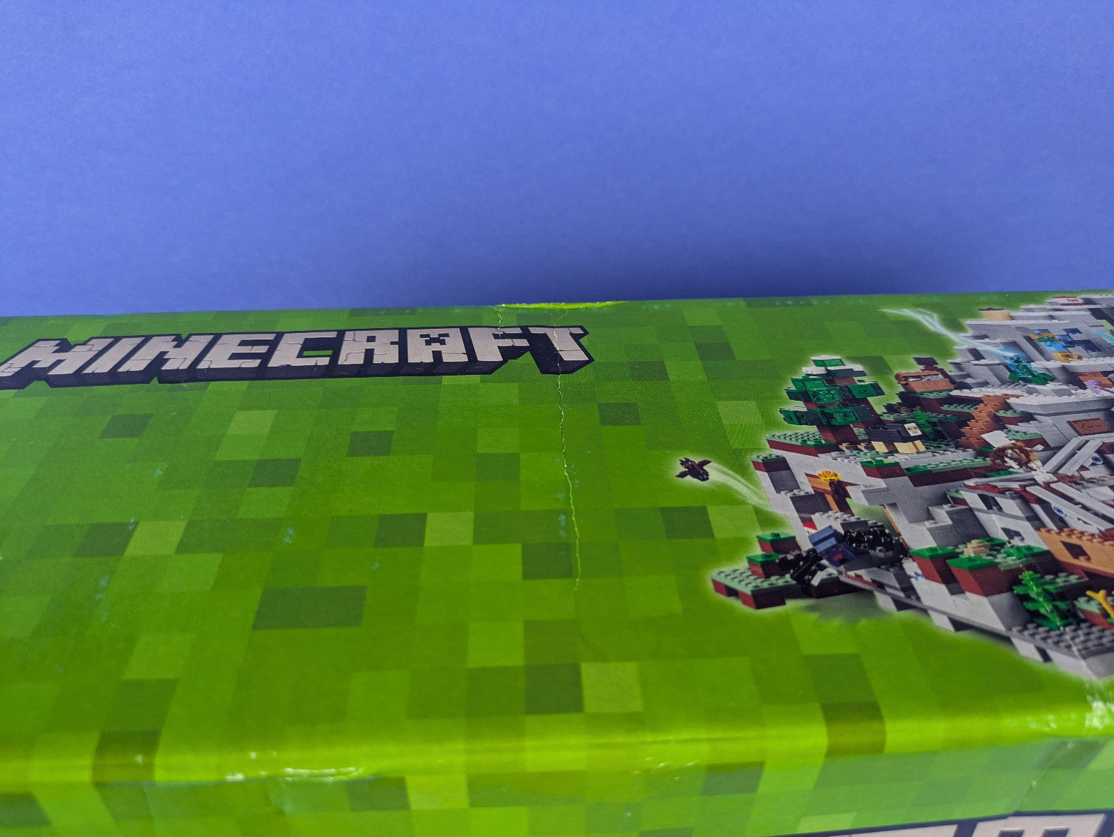 LEGO Minecraft The Mountain Cave 21137