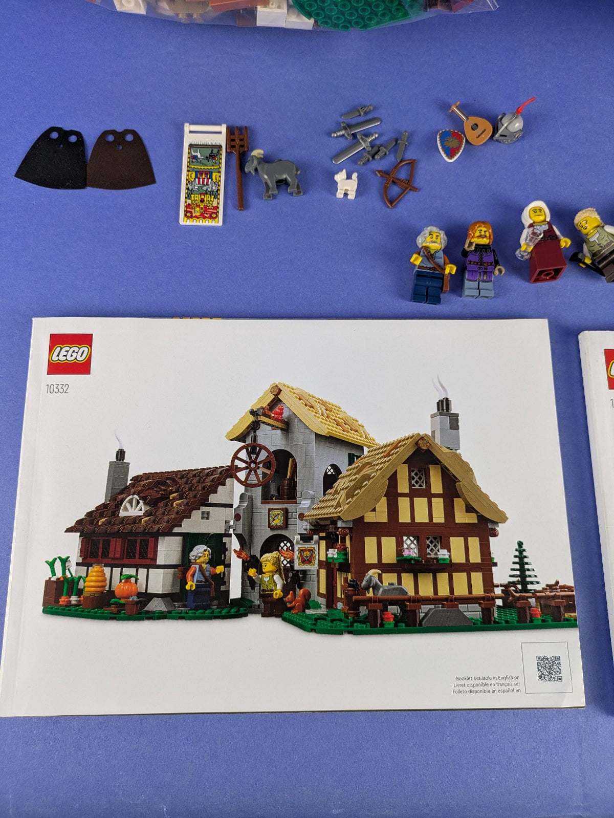 LEGO Castle Medieval Town Square 10332 Complete Set Pre-Owned