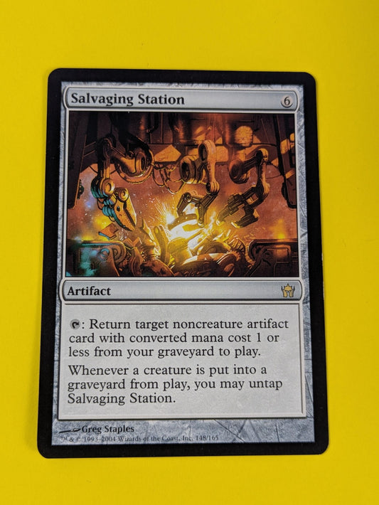 MTG Magic: Fifth Dawn: Salvaging Station #148/165 Rare - NM