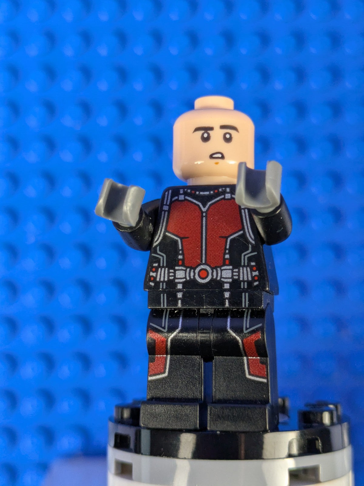Lego Super Heroes: Ant-Man (Scott Lang) - Original Suit sh0201 Set 76039