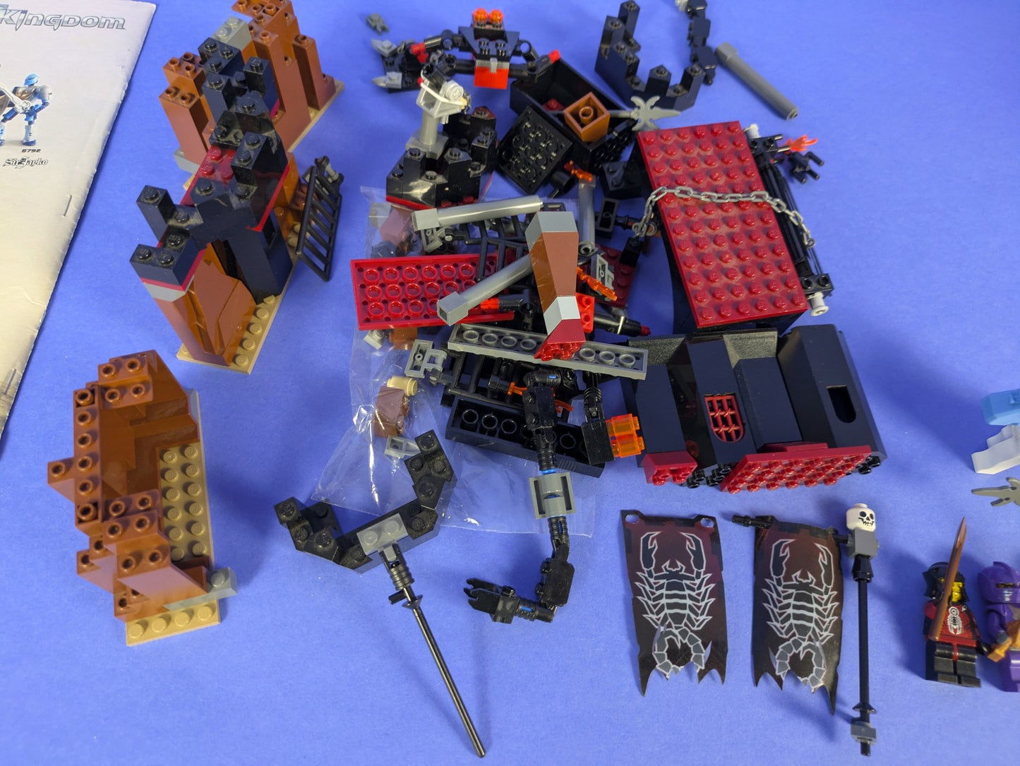 Lego Castle: Knights Kingdom II:  Scorpion Prison Cave 8876