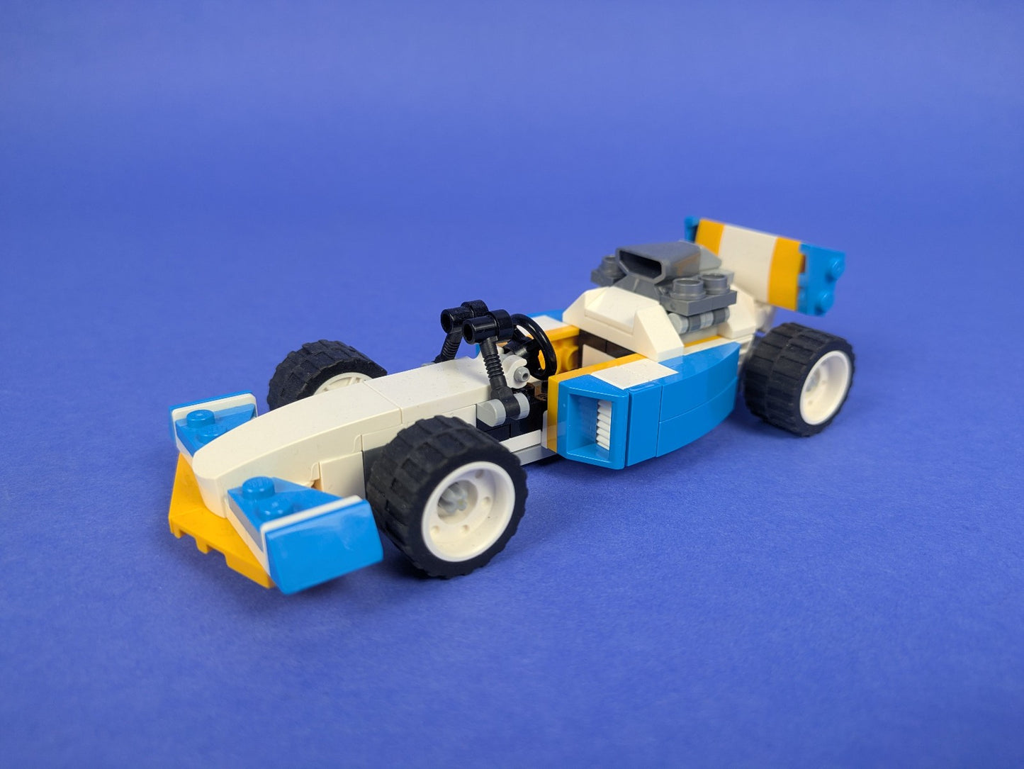 Lego Creator: Model: Race: Extreme Engines Set 31072 - w/ Instructions